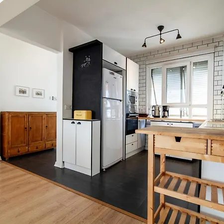 Modern Flat With Central Location In Kadikoy Lejlighed